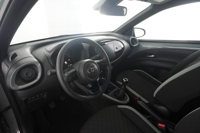 TOYOTA Aygo X usata 7