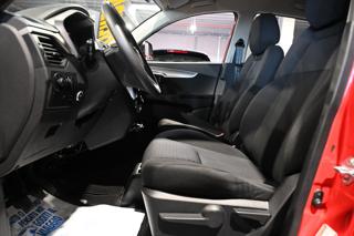 MAHINDRA KUV100 usata, con ESP