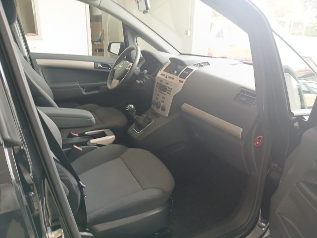 OPEL Zafira usata, con Fendinebbia