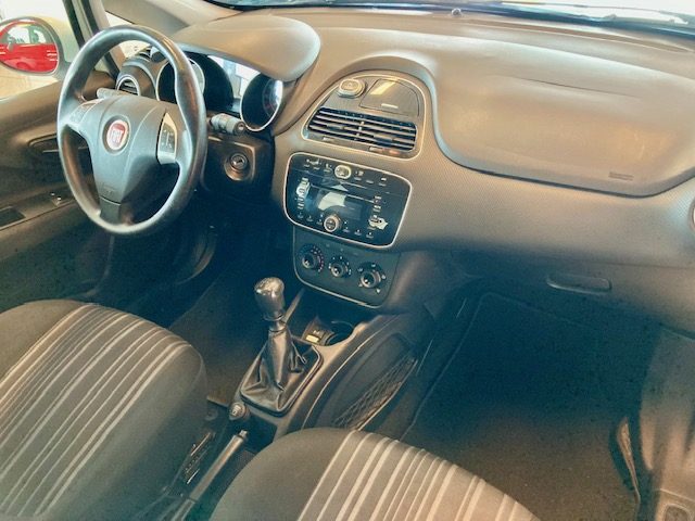 FIAT Grande Punto usata 11