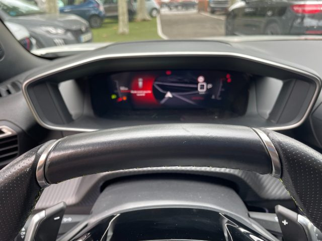 PEUGEOT 2008 usata, con Cruise Control