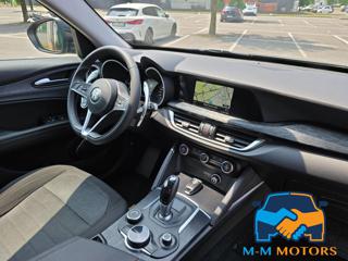 ALFA ROMEO Stelvio usata, con Controllo automatico clima