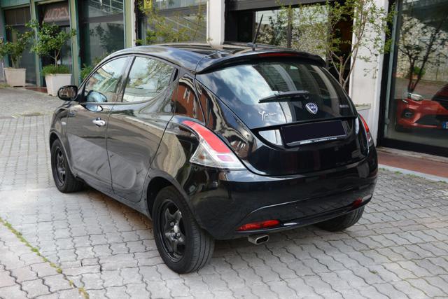 LANCIA Ypsilon usata, con Airbag laterali