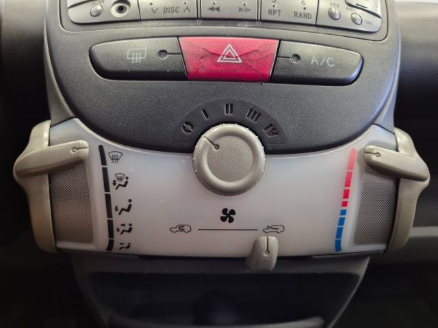 PEUGEOT 107 usata 12