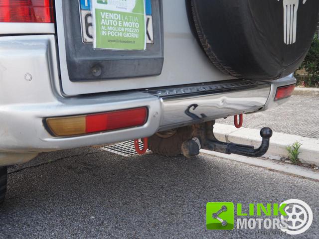 MITSUBISHI Pajero usata 21