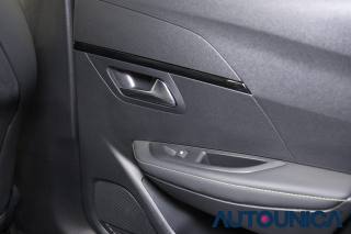PEUGEOT 208 usata, con Telecamera per parcheggio assistito