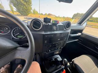 LAND ROVER Defender usata 11