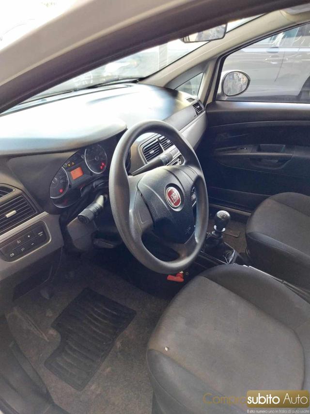 FIAT Grande Punto usata 12