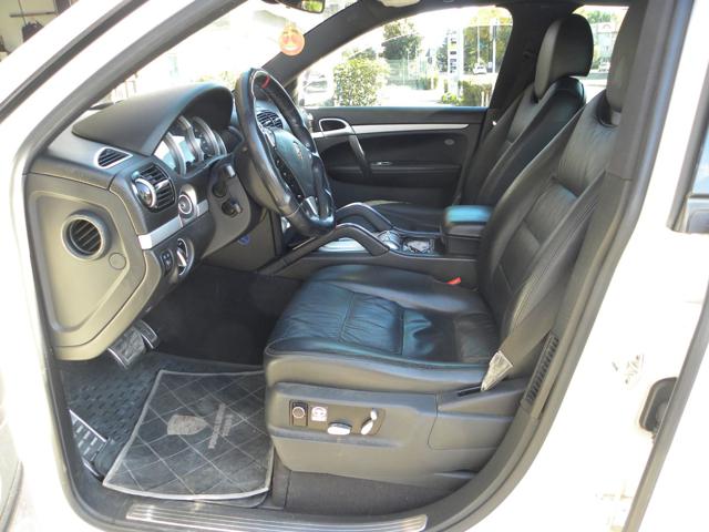 PORSCHE Cayenne usata, con Interni in pelle