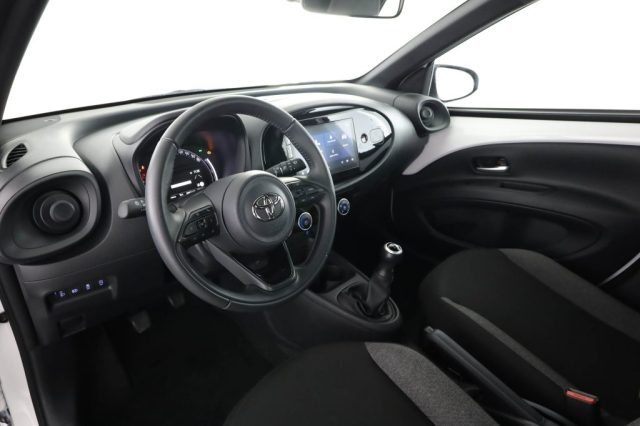 TOYOTA Aygo X usata 6