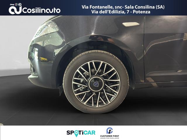 LANCIA Ypsilon usata, con MP3