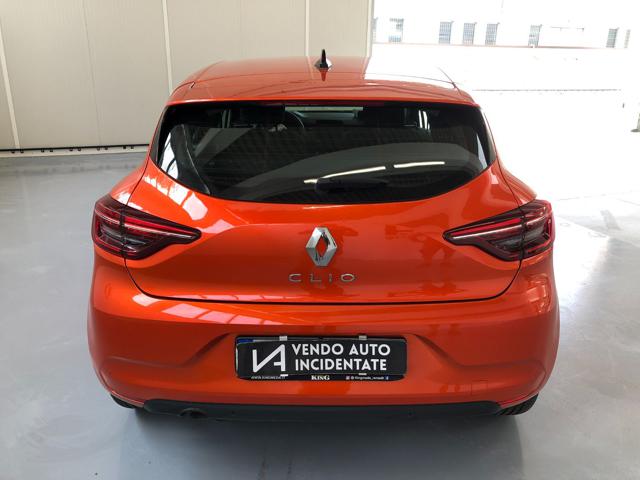 RENAULT Clio usata, con Autoradio