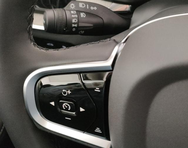 VOLVO V60 usata, con Sedili riscaldati