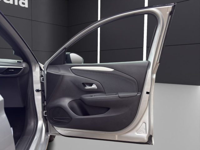 OPEL Corsa usata, con Fari LED