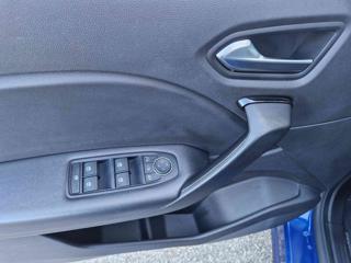 RENAULT Captur usata, con USB