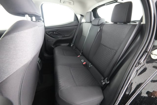 TOYOTA Yaris usata 8