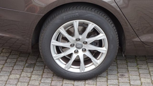 AUDI A4 usata, con USB
