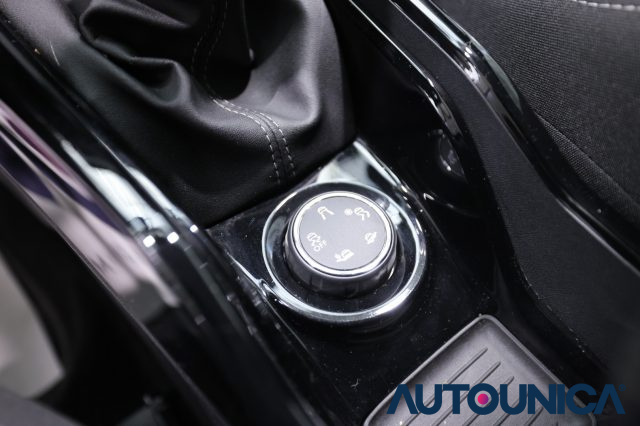 PEUGEOT 2008 usata, con Specchietti laterali elettrici