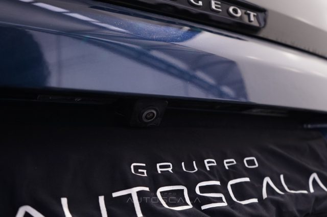 PEUGEOT 3008 usata, con Telecamera per parcheggio assistito