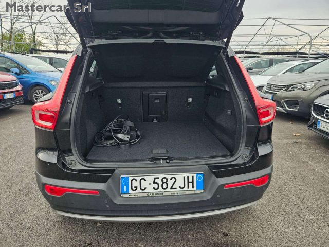 VOLVO XC40 usata, con Volante in pelle