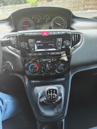 LANCIA Ypsilon usata, con Luci diurne LED