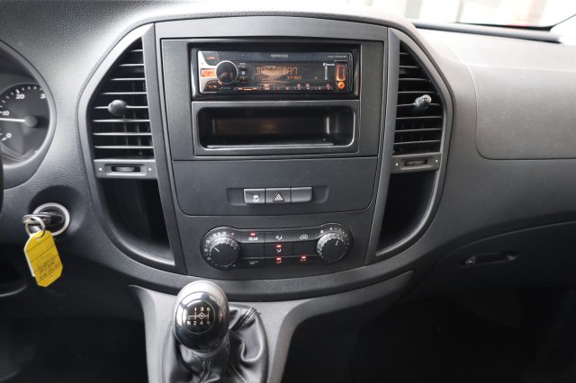 MERCEDES-BENZ Vito usata, con Luci diurne
