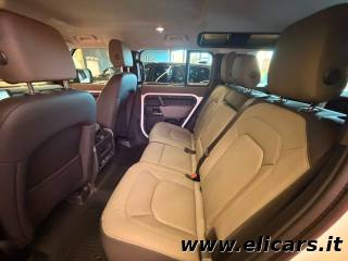 LAND ROVER Defender usata, con USB