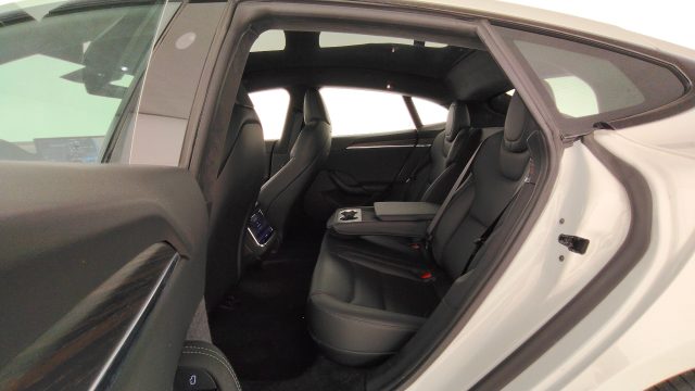 TESLA Model S usata, con Monitoraggio pressione pneumatici