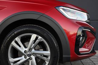 VOLKSWAGEN Taigo usata, con Luci diurne