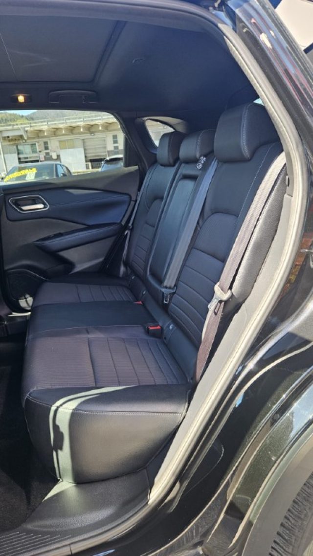 NISSAN Qashqai usata, con Interni in pelle