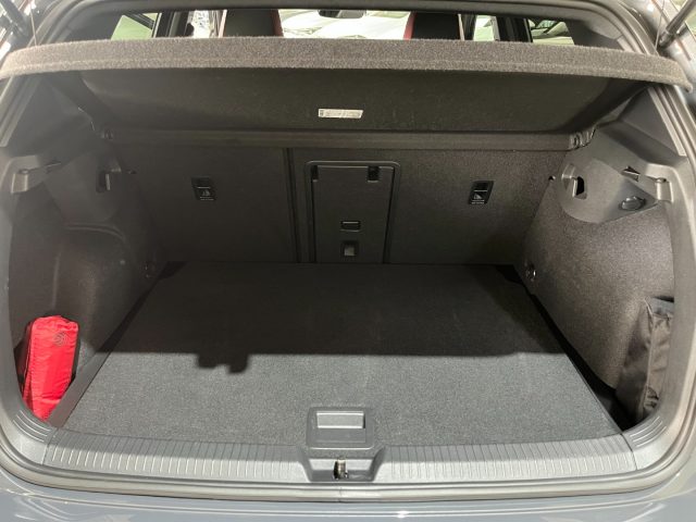 VOLKSWAGEN Golf GTI usata, con USB