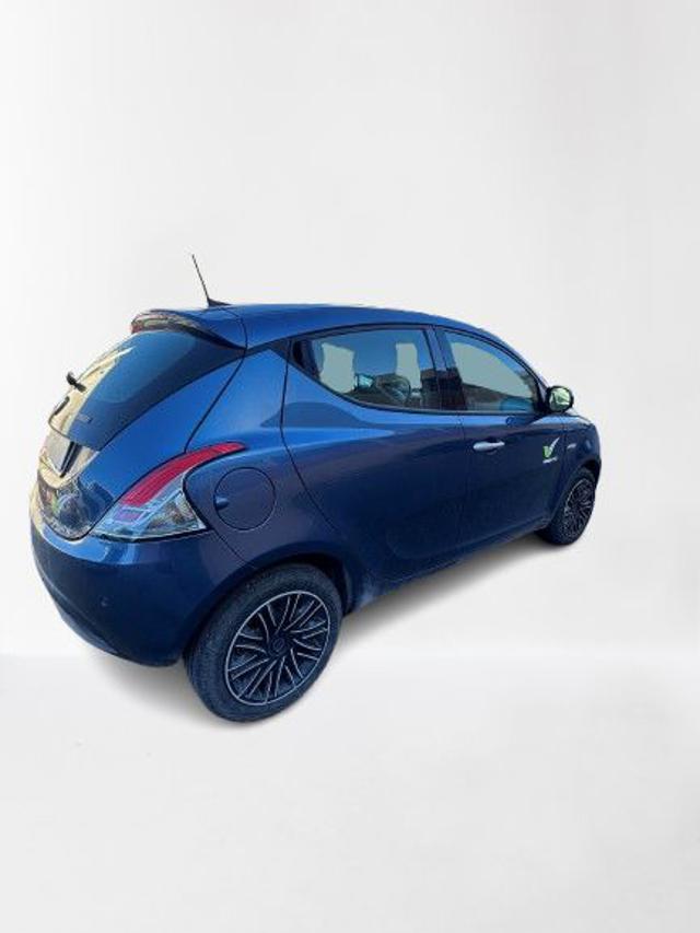 LANCIA Ypsilon usata, con Autoradio