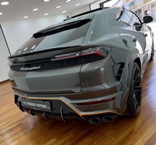 LAMBORGHINI Urus usata, con Autoradio