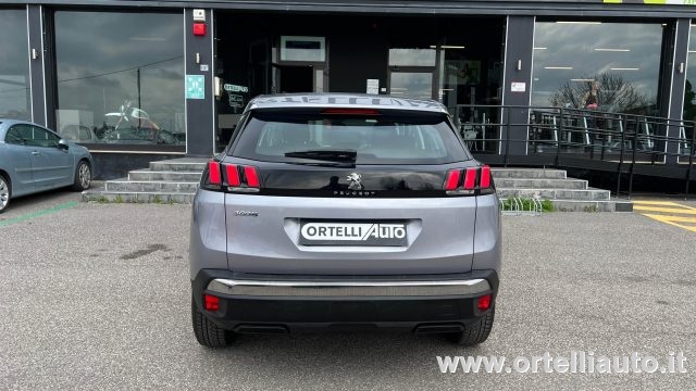 PEUGEOT 3008 usata, con Autoradio