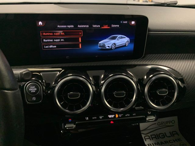 MERCEDES-BENZ CLA 180 usata, con Frenata d