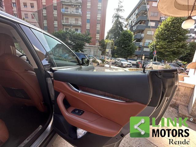 MASERATI Levante usata, con Riconoscimento dei segnali stradali