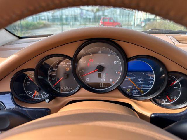 PORSCHE Panamera usata 77