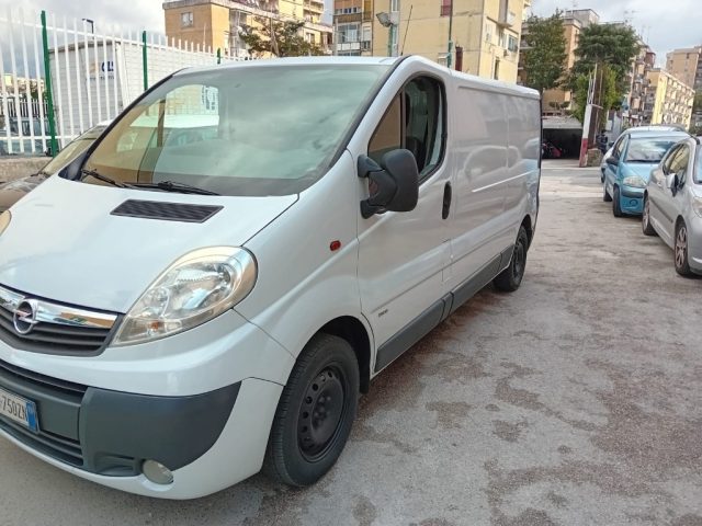 OPEL Vivaro usata, con Alzacristalli elettrici