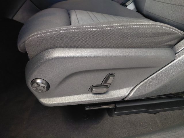 MERCEDES-BENZ GLC 300 usata, con Fari LED