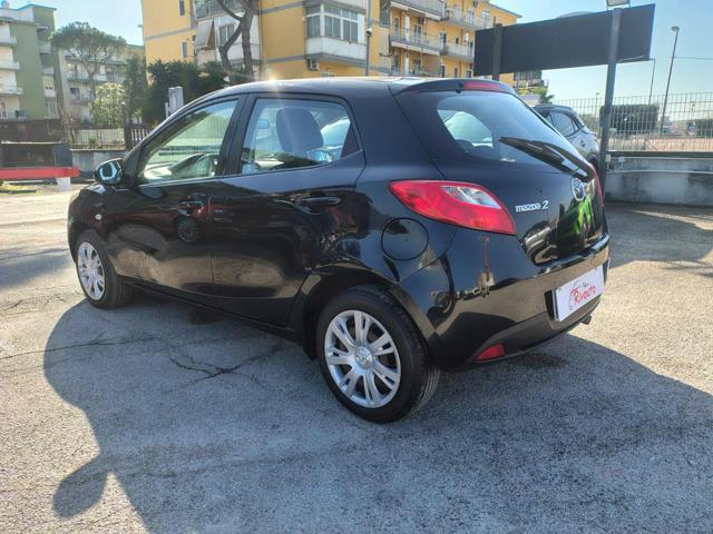 MAZDA 2 usata, con Airbag laterali