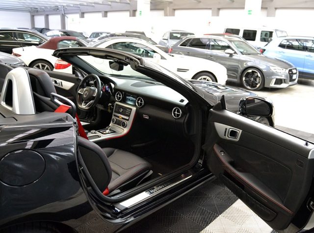 MERCEDES-BENZ SLC 180 usata, con Airbag laterali