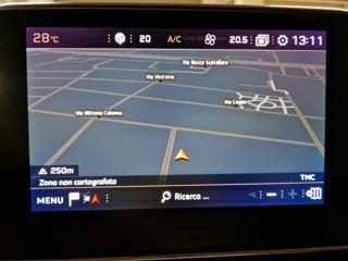 PEUGEOT 5008 usata, con Leve al volante