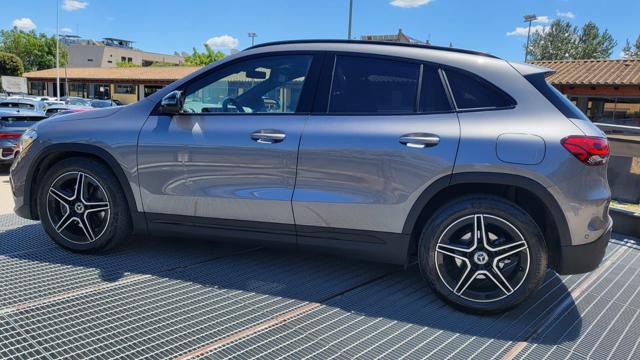 MERCEDES-BENZ GLA 200 usata, con Alzacristalli elettrici