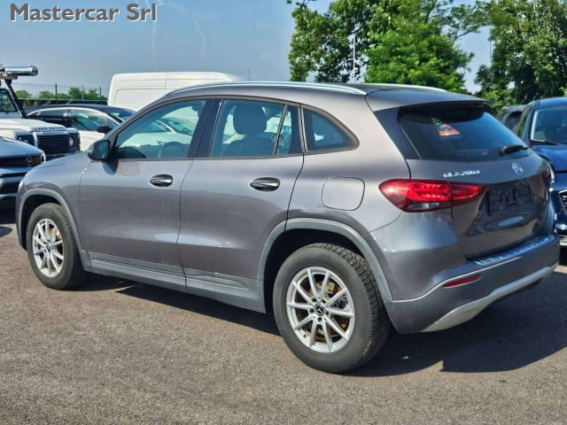 MERCEDES-BENZ GLA 200 usata 3