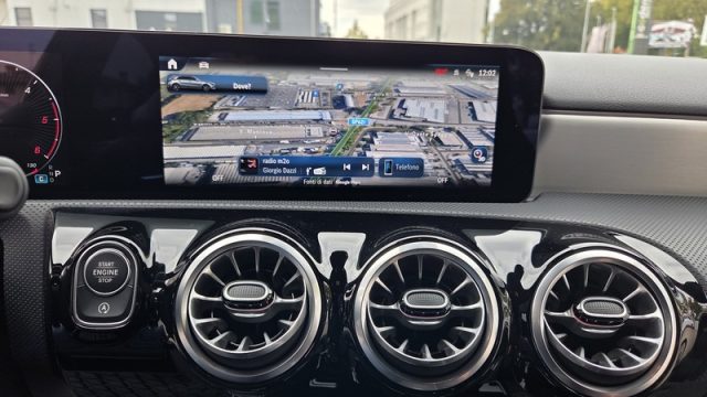 MERCEDES-BENZ A 180 usata, con Controllo vocale