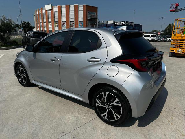 TOYOTA Yaris usata, con Autoradio