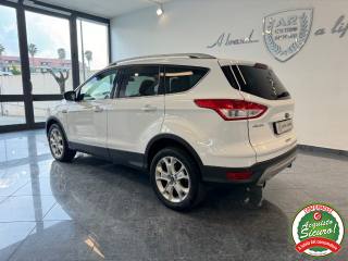 FORD Kuga usata, con Autoradio