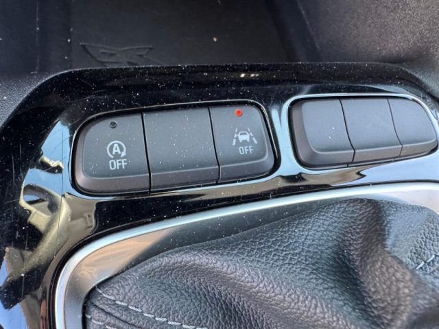 OPEL Corsa usata, con ESP