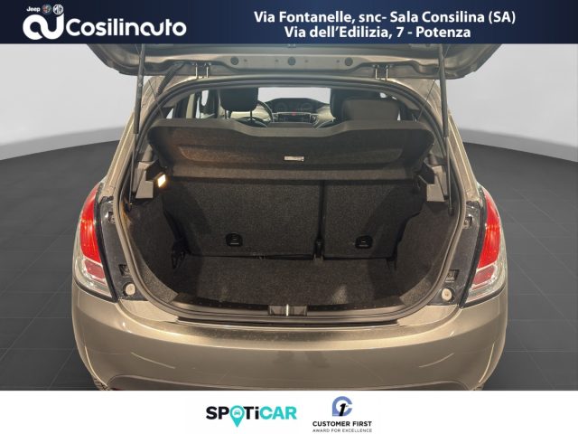 LANCIA Ypsilon usata, con Volante multifunzione