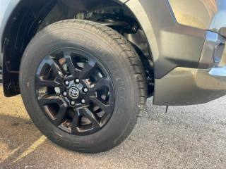 TOYOTA Hilux usata, con ESP